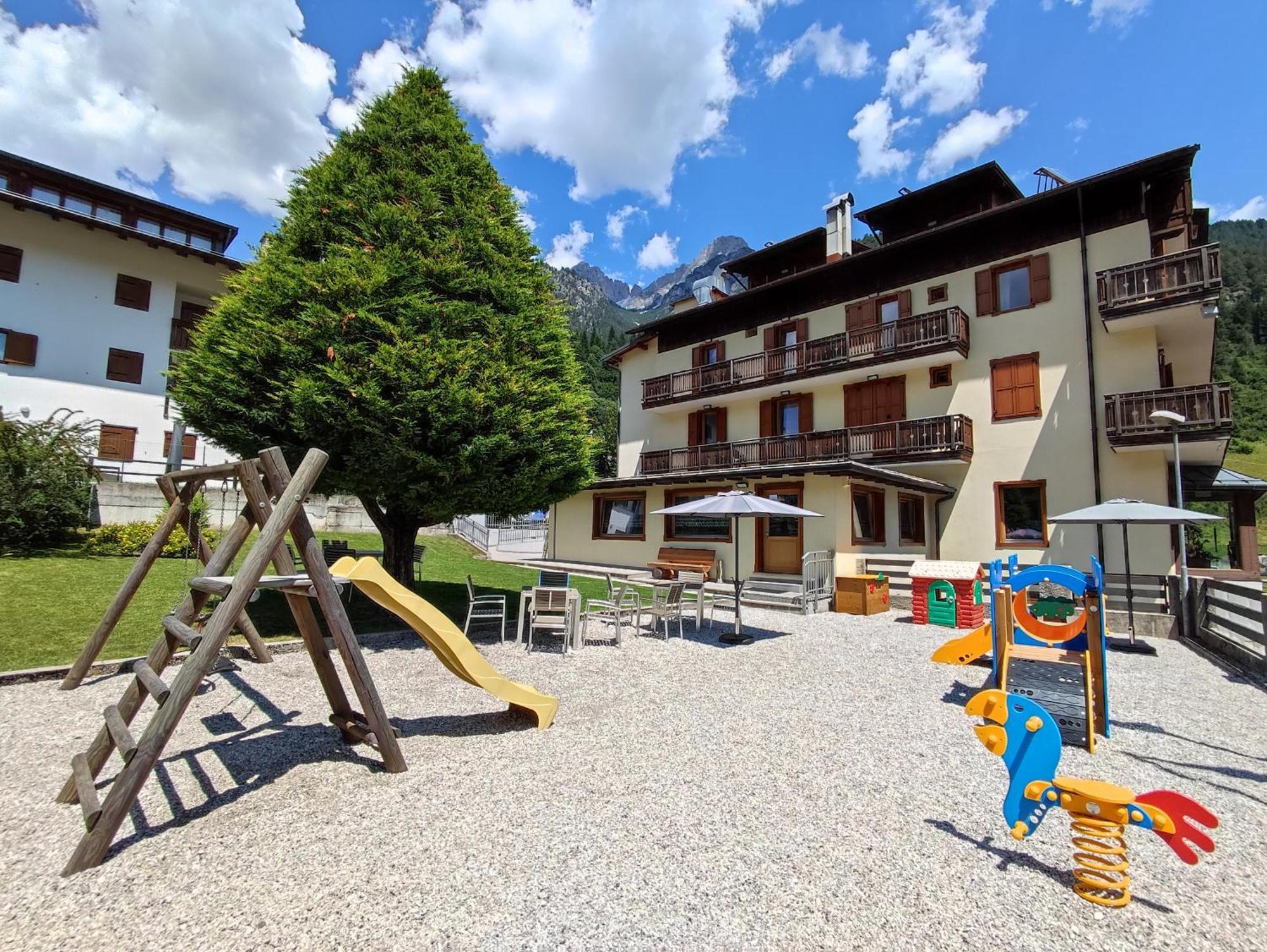 Hotel La Nuova Montanina Auronzo di Cadore Exterior photo